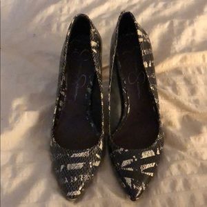 Jessica Simpson black and white print heels